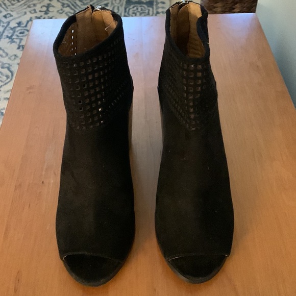 Report peep toe booties, black suede, woman’s size 8, silver zipper accents. - Picture 6 of 6